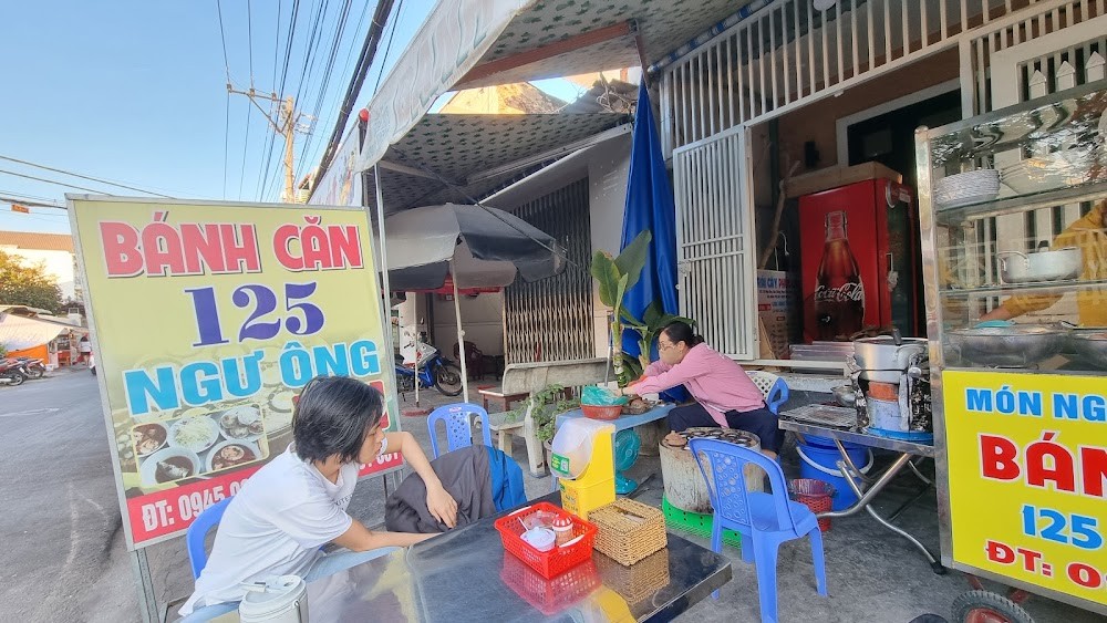 Bánh Căn 125 Ngư Ông - gần cảng cá, hương vị truyền thống