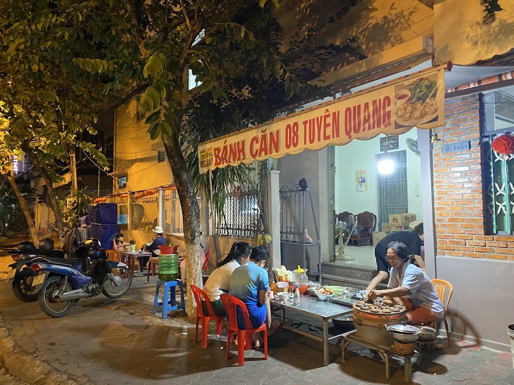 Bánh Căn Tâm - truyền thống, vỏ giòn nhân hải sản tươi