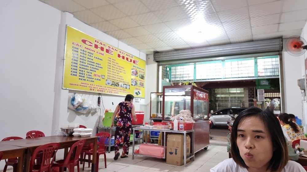 Chè Huế O Nhung với phong cách miền Trung truyền thống ở Phan Thiết