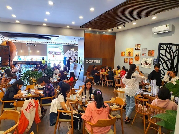 Không gian trẻ trung, menu đa dạng của Q Tea Phan Thiết