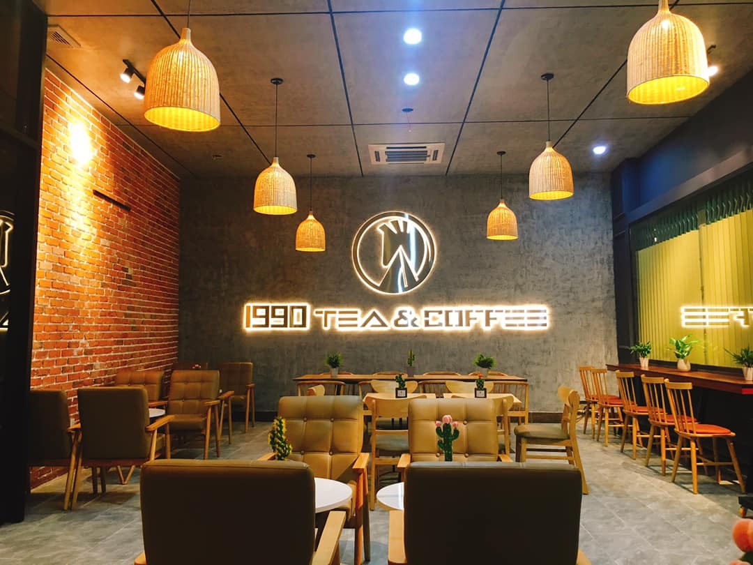 Không gian vintage hoài niệm của 1990 Tea &amp; Coffee phù hợp với fan nhạc xưa