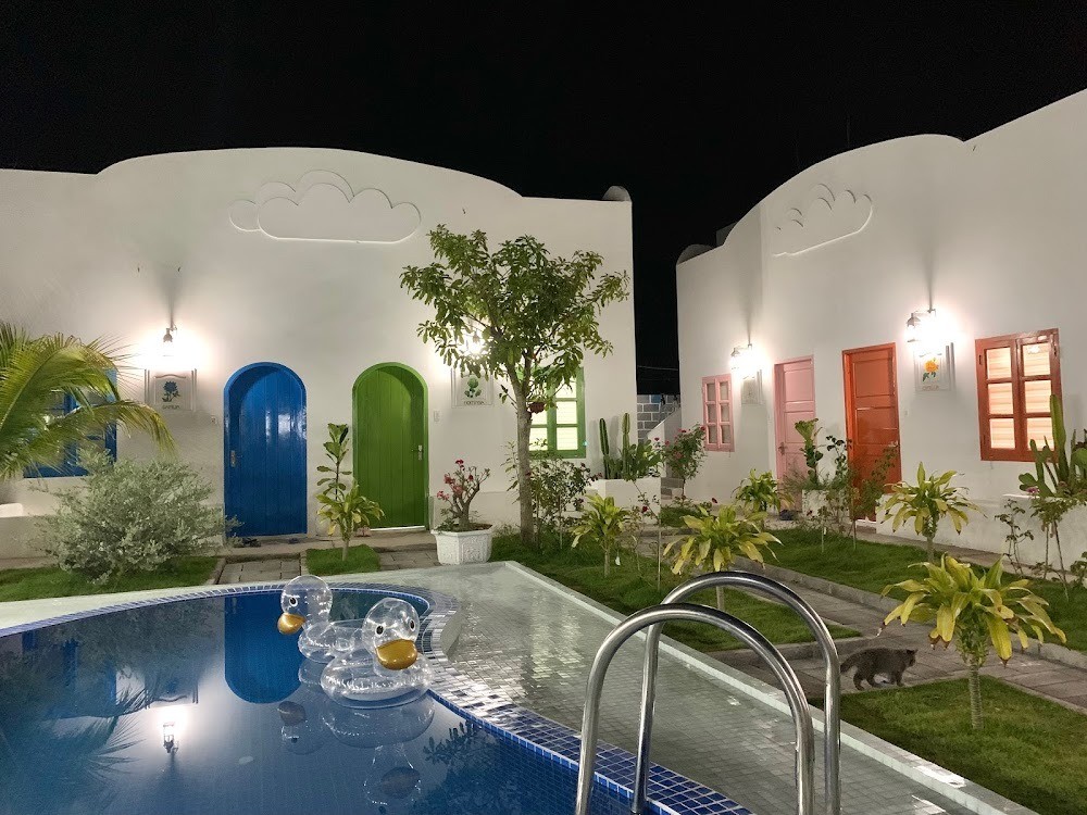 Moonbeam Mini-resort bungalow, hồ bơi và view hướng biển Mũi Né