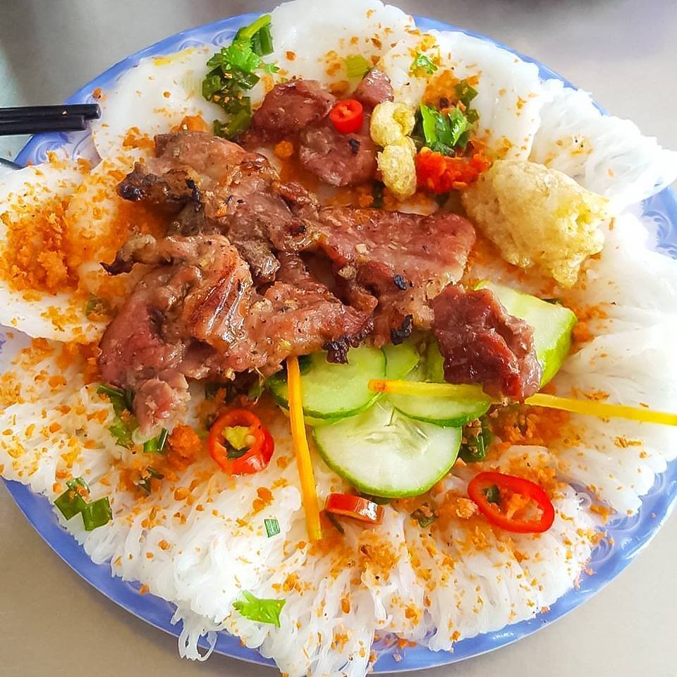 Bánh hỏi Hương Quê Quán